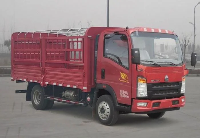 2022 2023 New HOWO 4X2 130HP 160HP Cummins Yuchai Engine Cargo Truck Euro2 Euro3 Van Fence Flat Boardlight Truck with Left and Right Hand for Sale